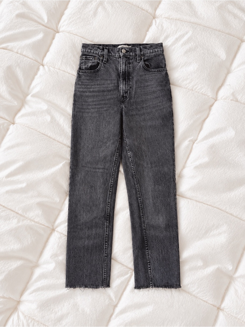a&f 90’s jeans